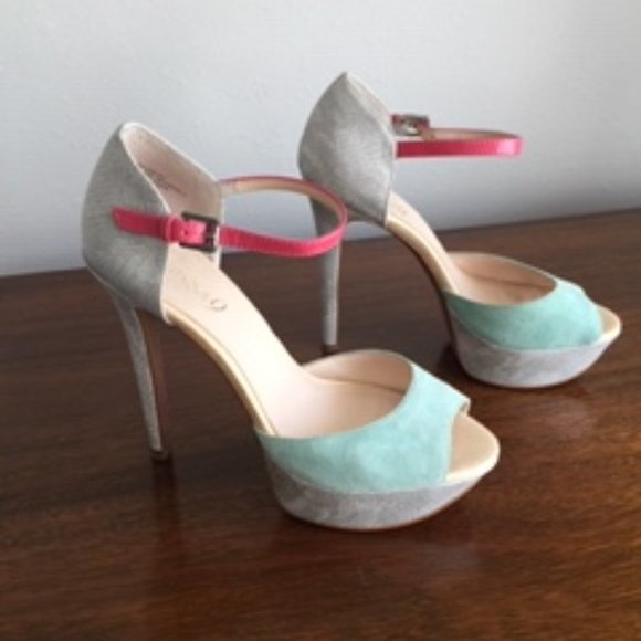 Boutique 9 Color Block Platform Ankle Strap Heels - Picture 1 of 5